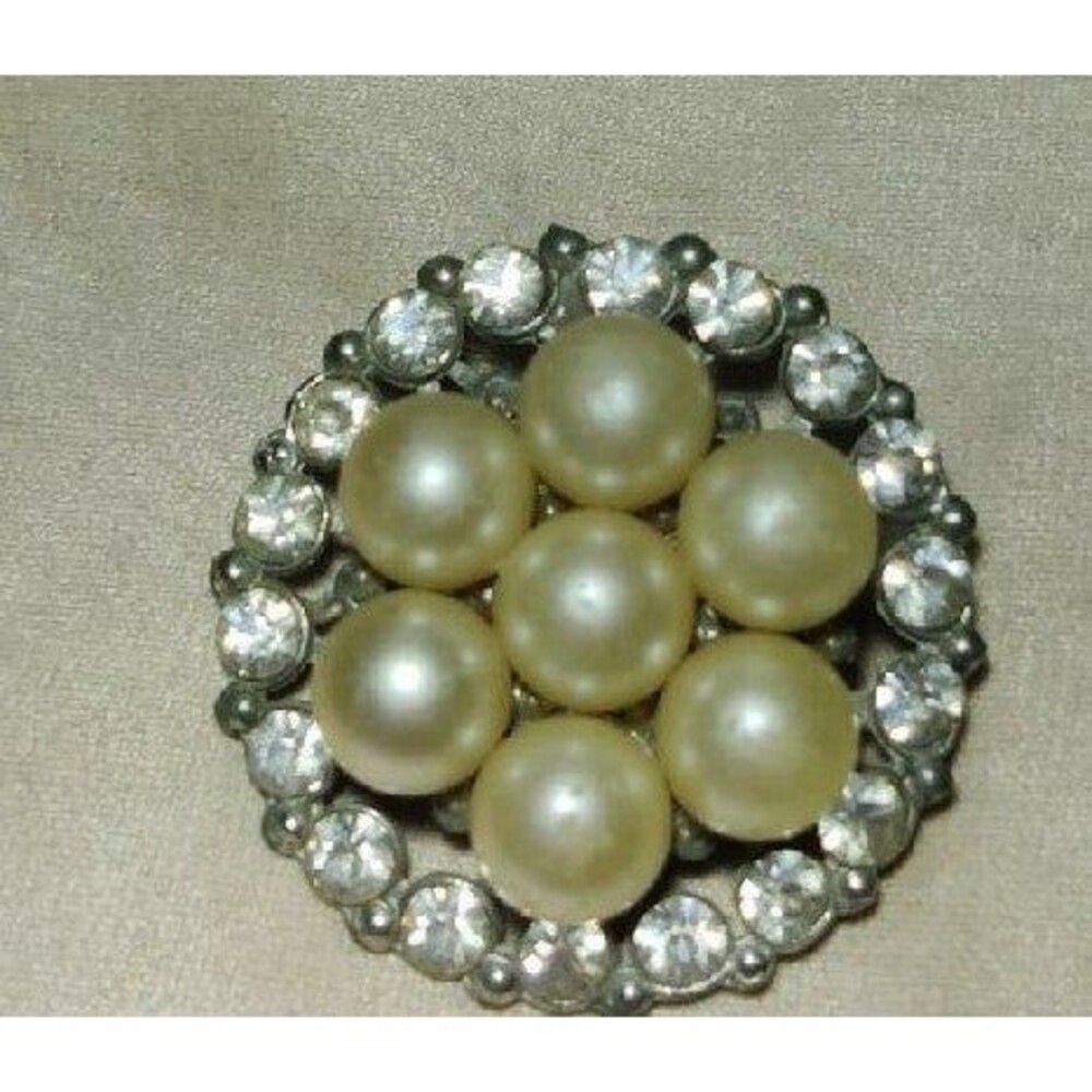 Vintage Faux Pearl Brooch